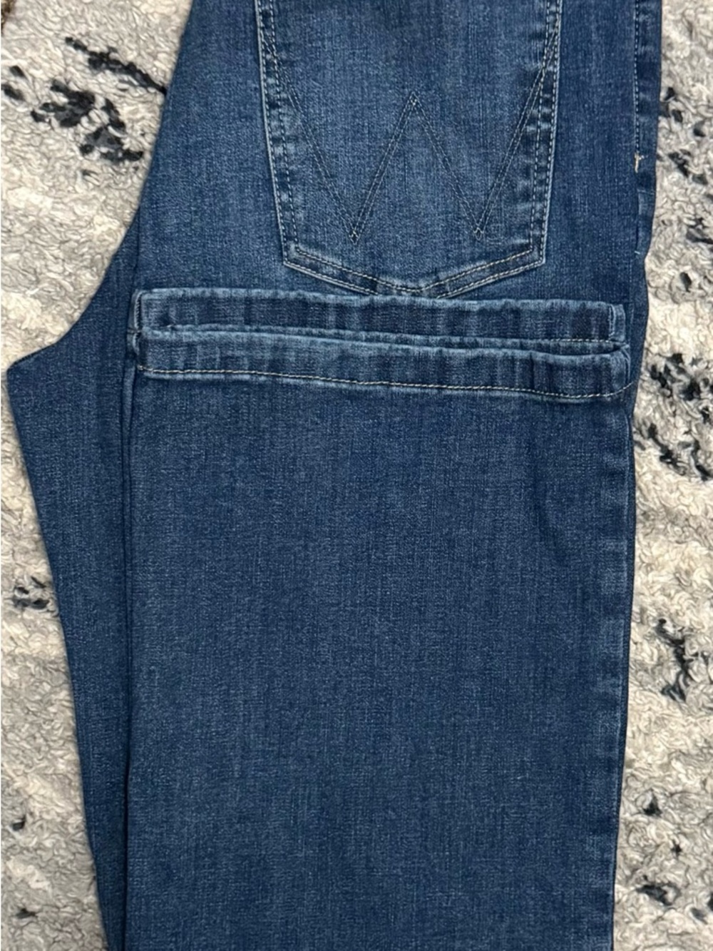Wrangler Indigo Blue Denim Jeans with Contrast Stitching